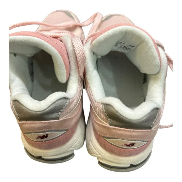 New Balance Pink and White Sneakers size 3 girls - Picture 6 of 10